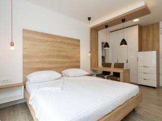 Guest House Petra Trogir Exterior foto